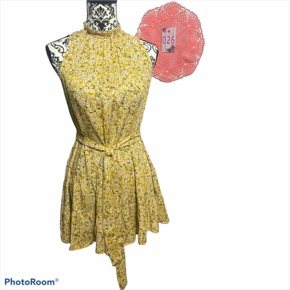 SHEIN Dresses & Skirts - Shein Floral Print Halter Yellow Dress